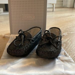 TODS toddler girl sparkly loafers BRAND NEW W/BOX size 20 (size 5)
